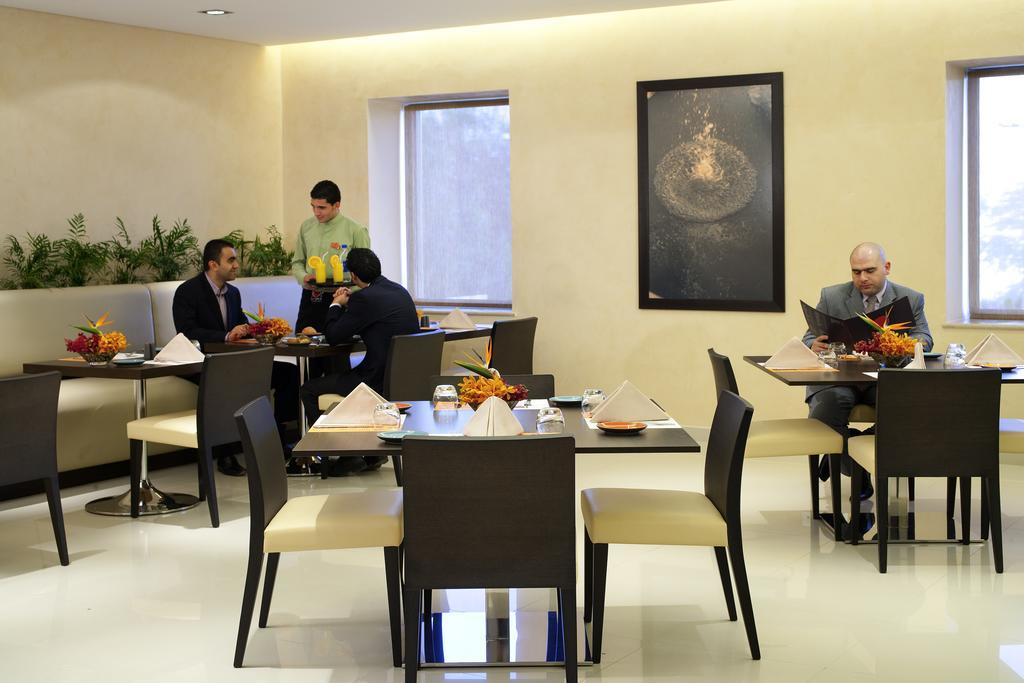Ibis Amman Hotel Ngoại thất bức ảnh