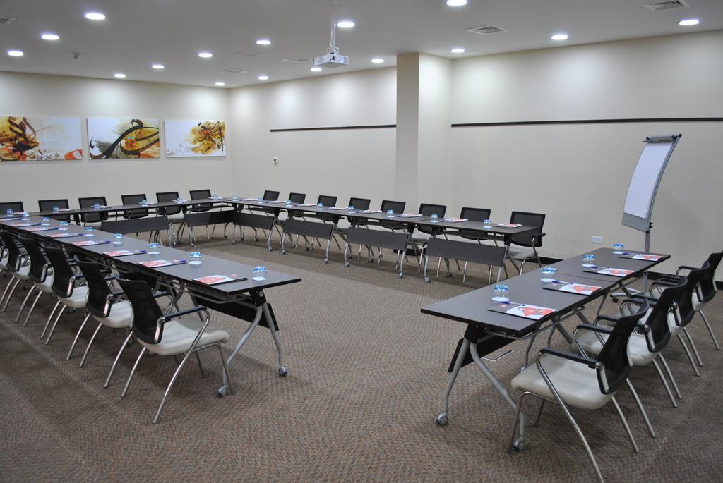 Ibis Amman Hotel Ngoại thất bức ảnh